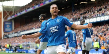 Dessers scores 25th goal of the season as Rangers held to draw against Celtic