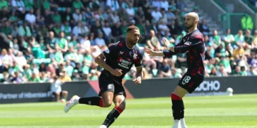 Dessers delivers but VAR drama denies Rangers in thrilling draw at Easter Road