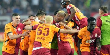 Galatasaray move closer to Turkish Super League title with win at Trabzonspor