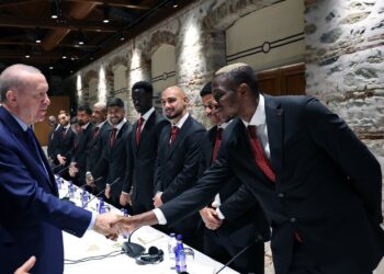 Erdoğan hosts Osimhen and Galatasaray in honor of historic 25th Süper Lig title