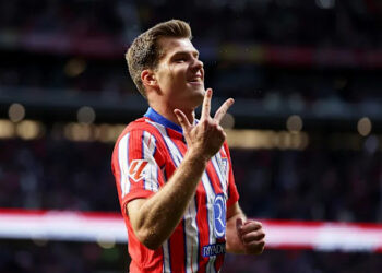 Sørloth shines with record hat-trick as Atlético lead dominant day in La Liga