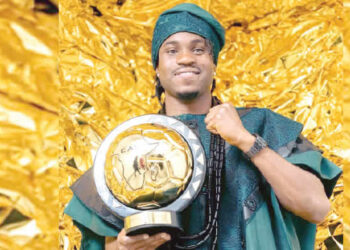 Lookman returns to Lagos Island, celebrates roots with heartfelt homecoming