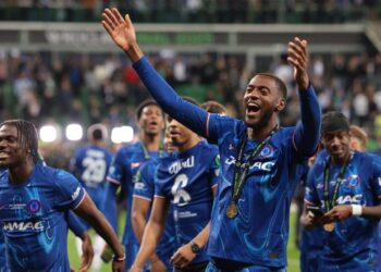 Adarabioyo clarifies international future, opens door to Nigeria commitment