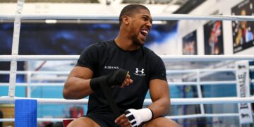 Akwaaba! Ghanians elated as Anthony Joshua arrives Ghana for “Battle of the Beasts”
