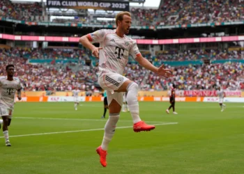 Kane at the double as Bayern edge Flamengo in six-goal thriller