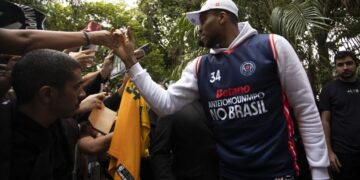 Giannis Antetokounmpo embraces Brazilian culture during visit to Rio and São Paulo