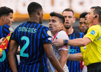 Chaos erupts as Acuña confronts Dumfries after Inter’s Club World Cup victory