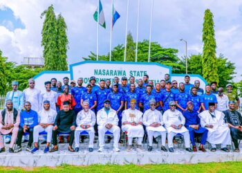 Naira Rain! NPFL side Nasarawa United receive cash gift for avoiding relegation