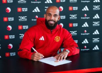 Manchester United complete signing of Mbeumo from Brentford