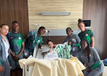 Ajibade leads other Falcons on solidarity visit to injured Banyana Banyana’s Gabriela Solgado