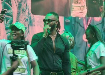 Flavour, Teni perform at Presidential dinner for Super Falcons