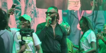 Flavour, Teni perform at Presidential dinner for Super Falcons