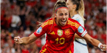Spain 2-0 Switzerland: World Champions knock out hosts to advance to semi-finals