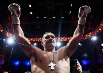 Usyk knocks out Dubois to reclaim undisputed heavyweight crown