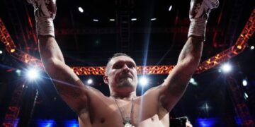 Usyk knocks out Dubois to reclaim undisputed heavyweight crown