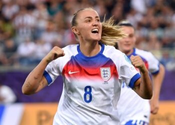 Women’s Euros: England and France run riot to seal quarter-final spots