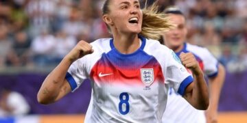 Women’s Euros: England and France run riot to seal quarter-final spots