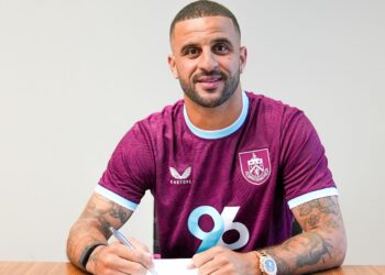 Burnley sign Kyle Walker on two-year deal