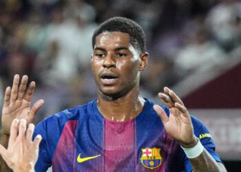 Rashford scores first Barcelona goal in five-nil rout