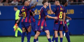 Barcelona clinches Gamper Trophy with a dominant rout of Como