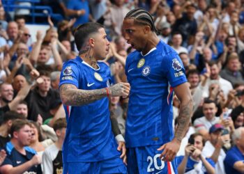 PL: Fernandes rescues United, Bournemouth stun Spurs as Chelsea go top