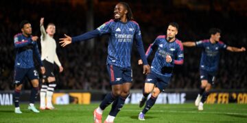 Premier League Powerhouses Advance: Arsenal, Man City, Newcastle, and Spurs Storm into Carabao Cup fourth round