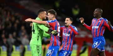 EFL Cup: Palace and Brentford triumph on penalties as Grimsby stun Sheffield Wednesday