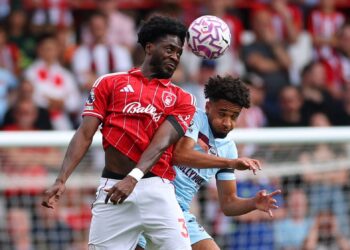 Ola Aina confirms successful surgery after injury on international duty