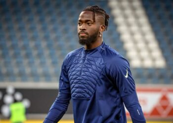 Wolves boss hails Arokodare after goalscoring performance against Everton