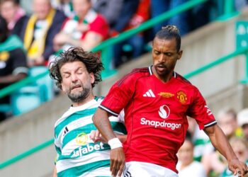 Celtic Legends edge United on penalties at Celtic Park