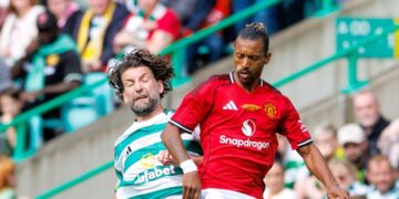 Celtic Legends edge United on penalties at Celtic Park
