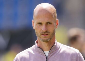 Wolfsburg close in on ex-Manchester United midfielder