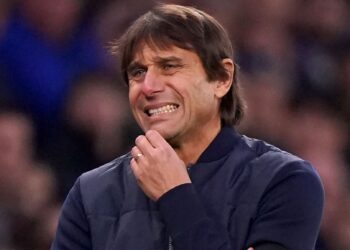 UCL: Napoli boss Conte apologises for substituting star player after just 26 minutes