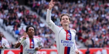 Ligue 1 Roundup: Lyon earn hard-fought win over Lille to keep pace with PSG