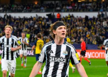 Newcastle blow Royale Union apart as Qarabag continue to impress