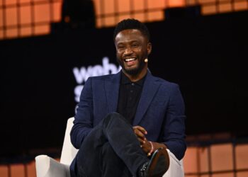 Mikel Obi builds his ‘perfect midfielder’ in latest interview