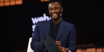 Mikel Obi builds his ‘perfect midfielder’ in latest interview