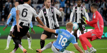 Serie A Round-Up: Juve Stumble against Lazio as Roma Edge Closer to Summit