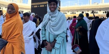 Oshoala visits Mecca with Al Hilal teammates