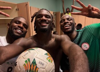 Moffi shares celebratory photo with Osimhen and Onyeka after Nigeria’s win over Benin