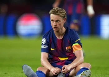 ‘Very disappointed’ – Frenkie de Jong admits PSG were better than Barcelona