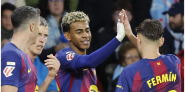 La Liga Roundup: Lewandowski Hat-Trick Powers Barcelona, Madrid Stumble