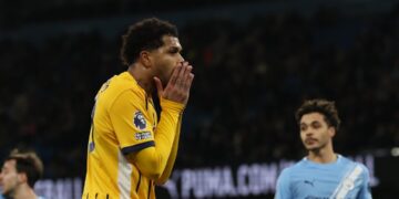 Manchester City drop points again as Fulham beat 10-man Chelsea
