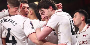 Arsenal edge Bournemouth to open seven points over City