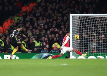 Cunha’s late stunner shutdown Arsenal as title race remains open