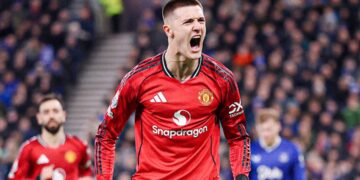 Super-sub Sesko drags sloppy United to victory over Everton