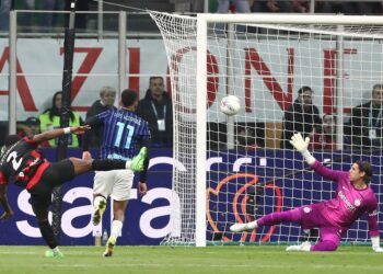 AC Milan completes Derby Della Maddonina double over Inter to keep Serie A race open