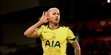 Liverpool stung as Richarlison’s equaliser ended Tottenham Hotspur’s losing streak