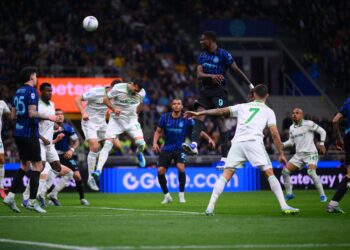 Inter Milan rolls over Roma to end winless streak in seven-goal spectacle.