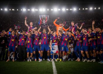 Classic Barcelona clinch La Liga title in El Clásico